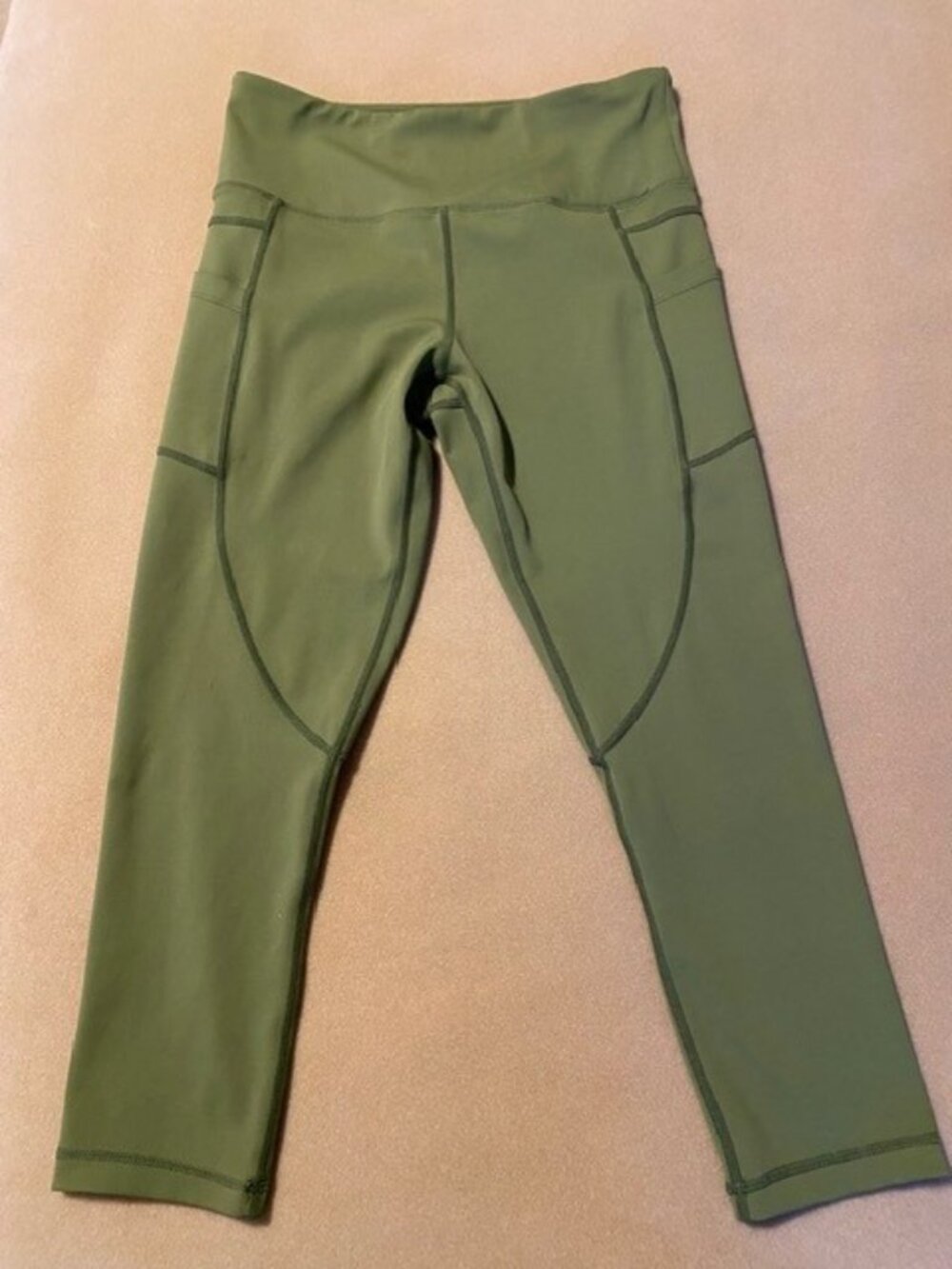 ZYIA ACTIVE CAPRI LEGGINGS